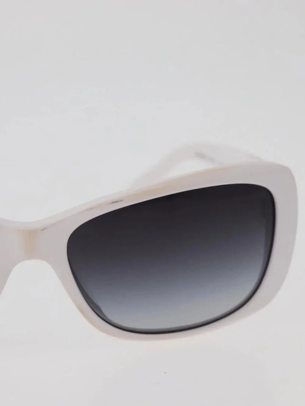 CHANEL Camelia Sunglasses Plastic White 5186-A CC Auth 176109A